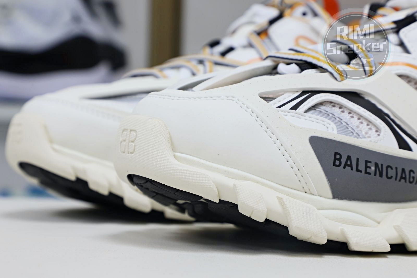 Balenciaga BLGA Track(LED)