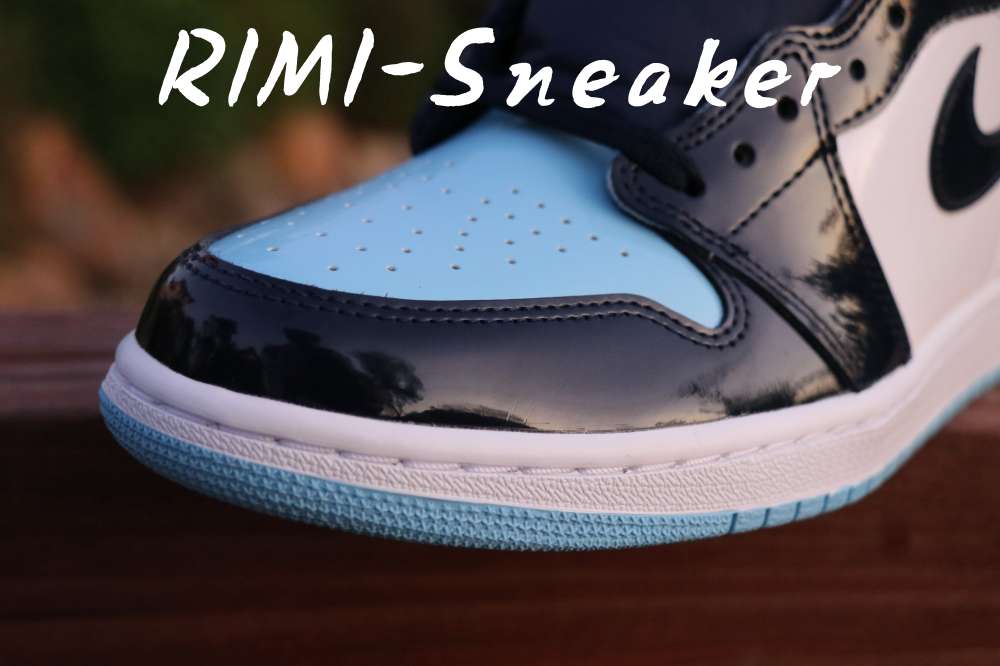 WMNS AIR JORDAN 1 RETRO HIGH OG