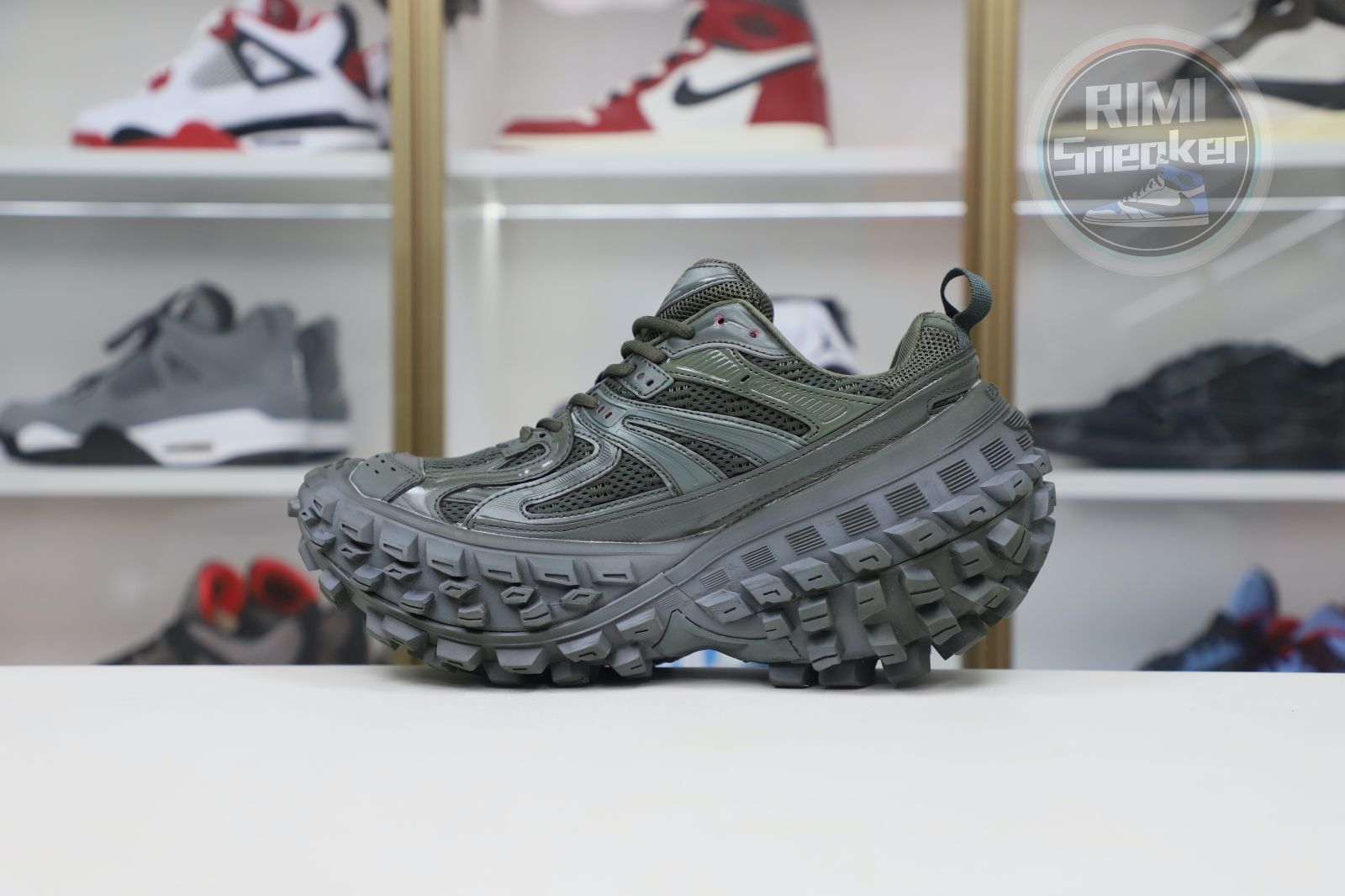 Balenciaga BLGA Defender