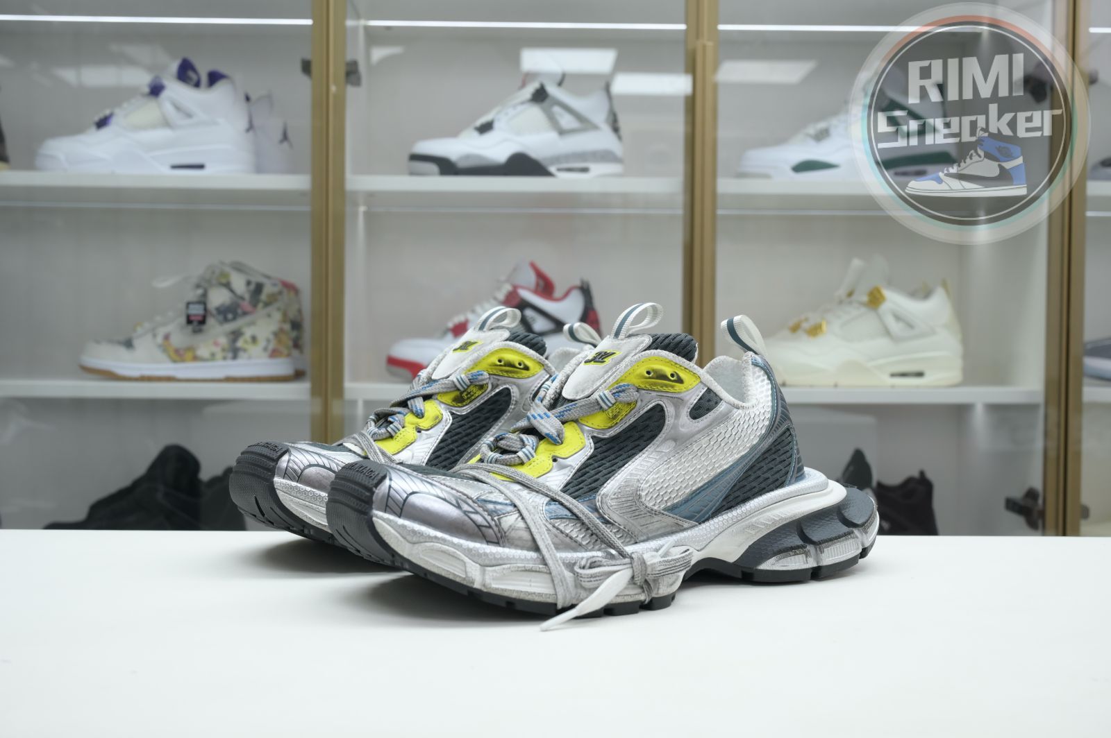Balenciaga BLGA