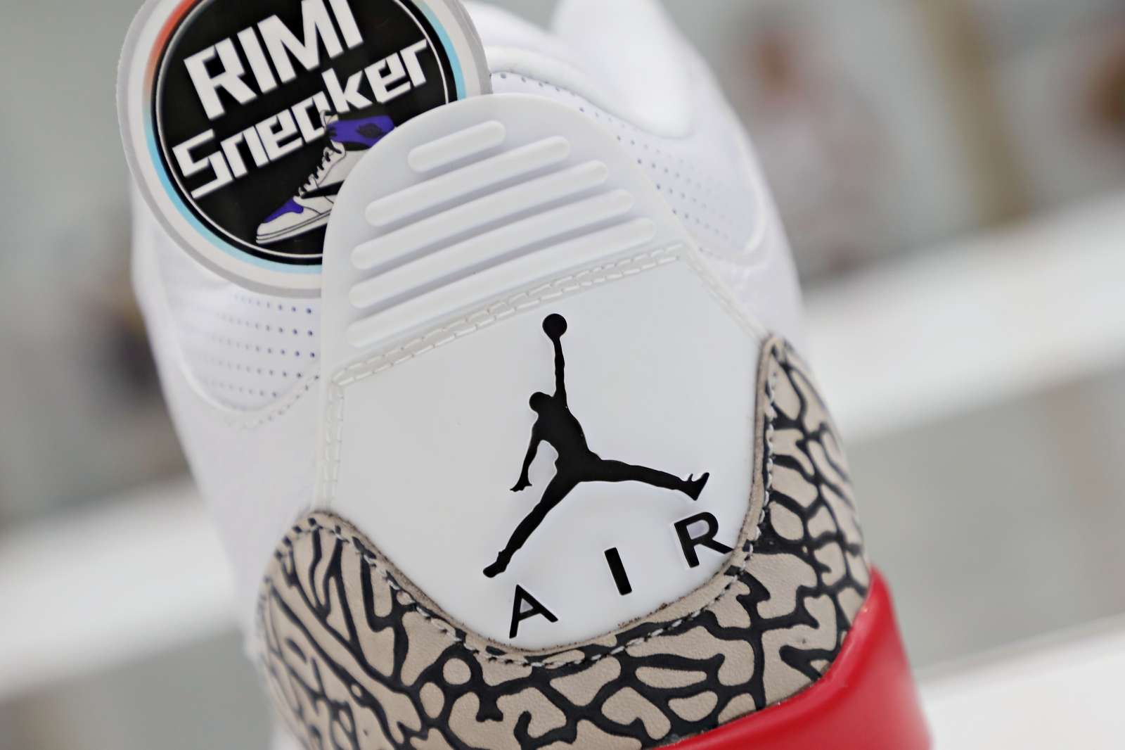 AIR JORDAN 3 RETRO