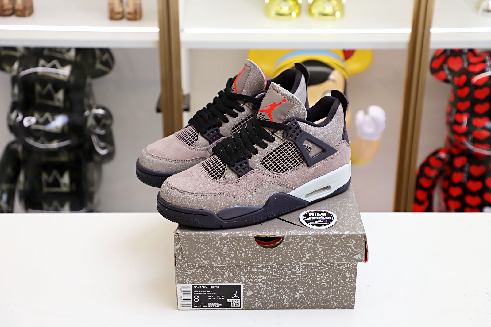 AIR JORDAN 4 RETRO