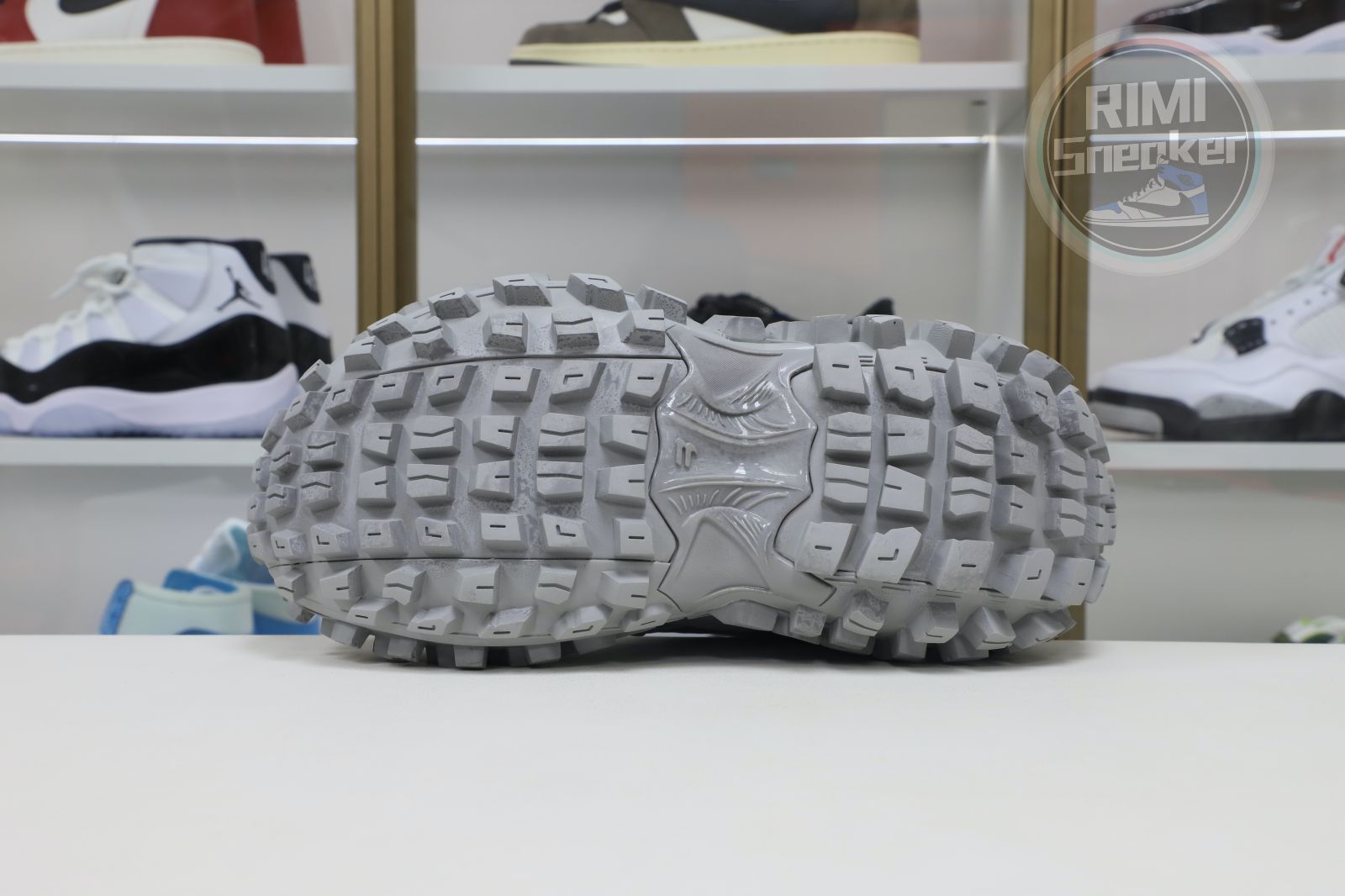 Balenciaga BLGA