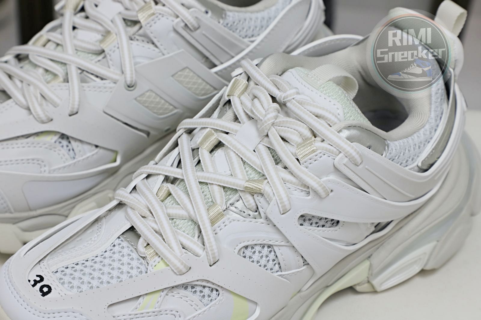 Balenciaga BLGA Track(LED)