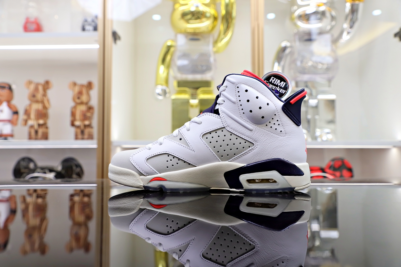 AIR JORDAN 6 RETRO