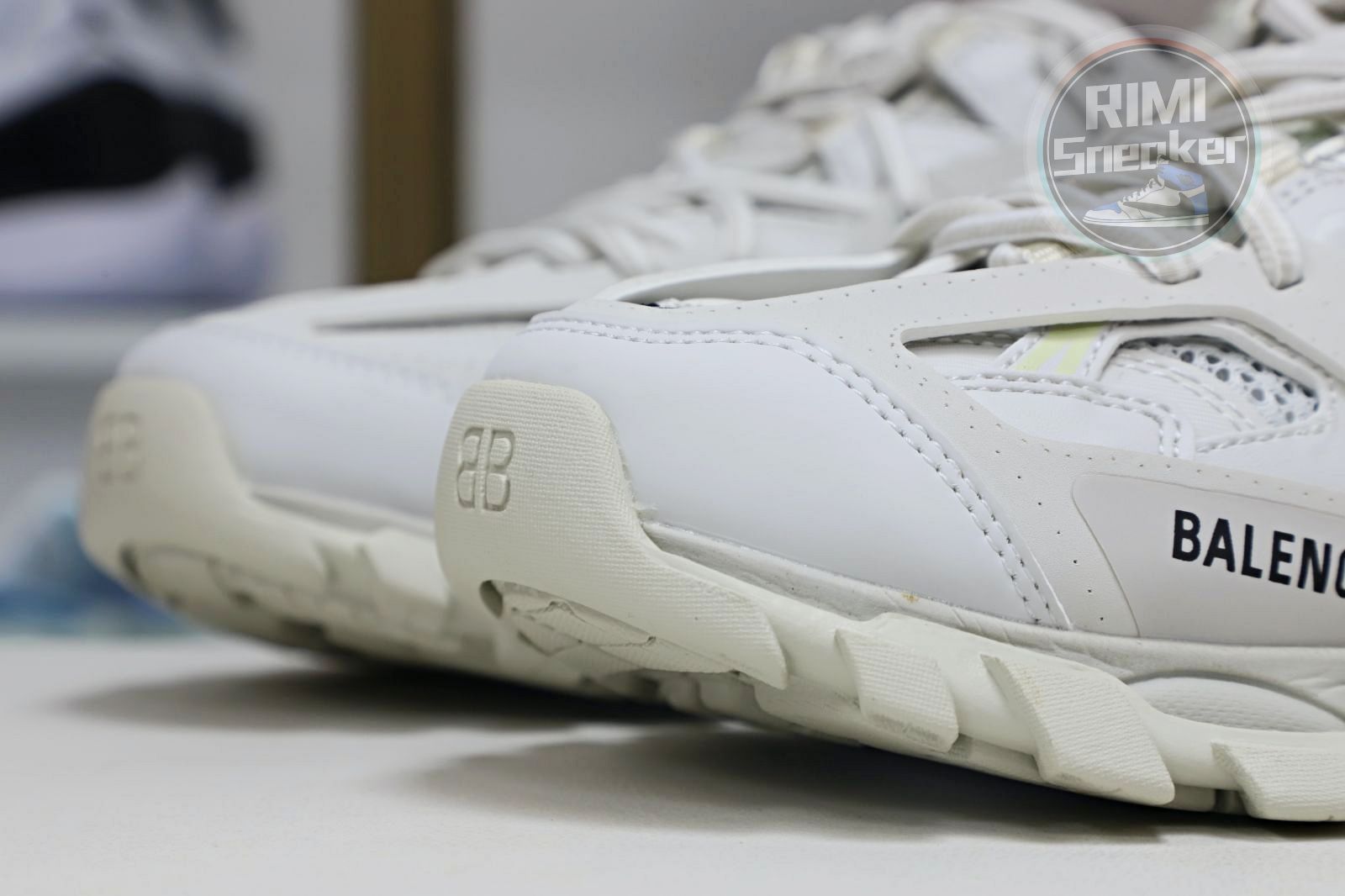 Balenciaga BLGA Track(LED)