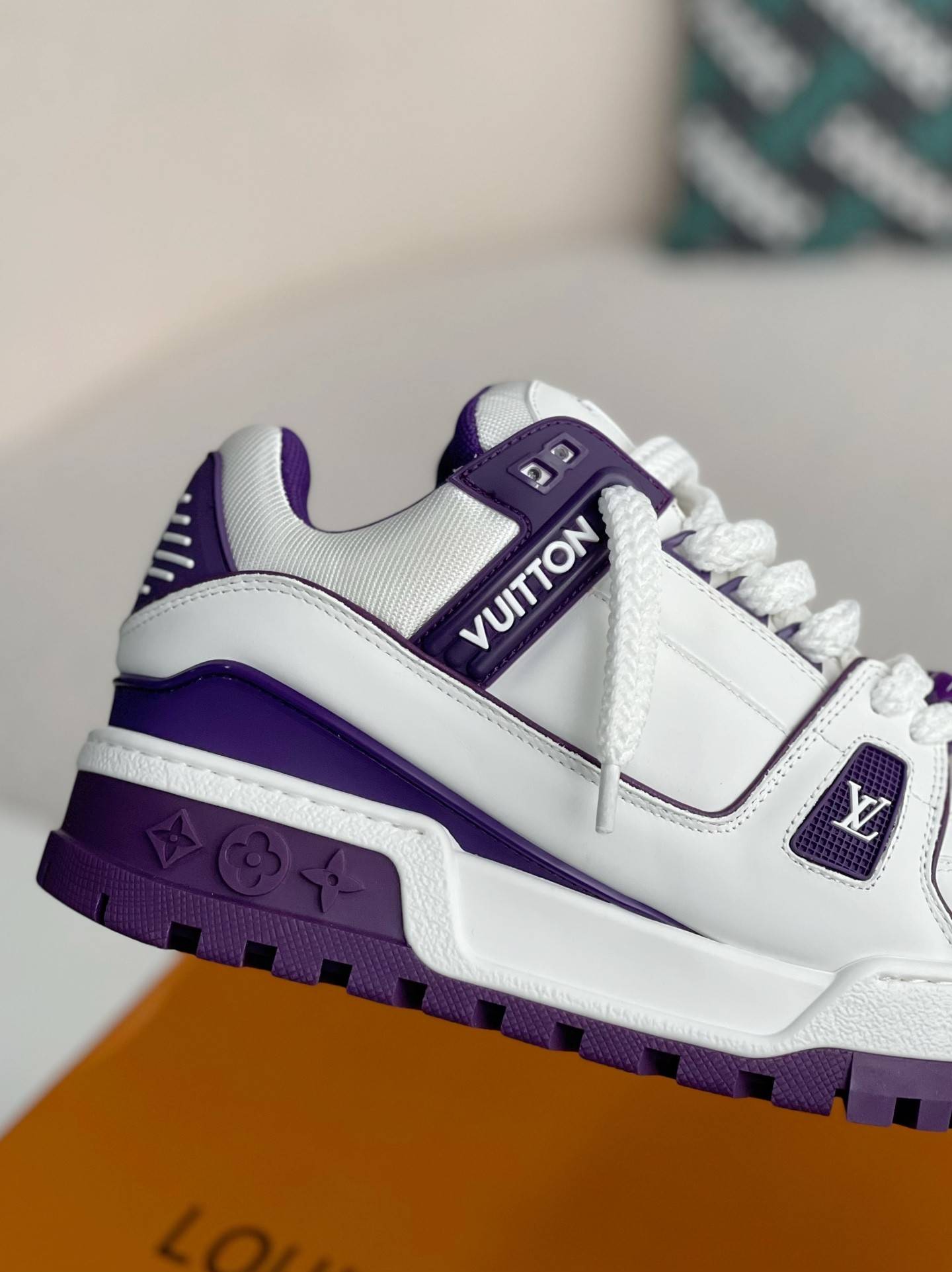 L*V TRAINER MAXI SNEAKERS
