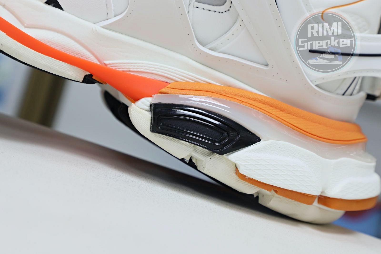 Balenciaga BLGA Track(LED)