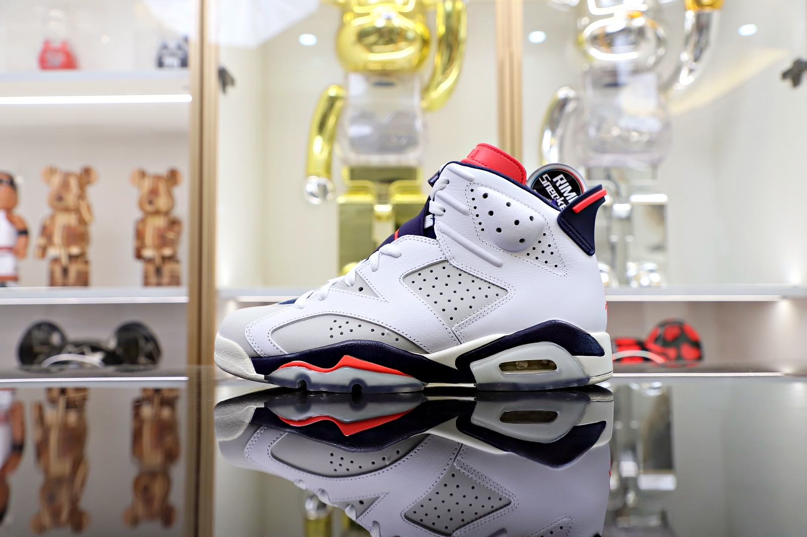 AIR JORDAN 6 RETRO
