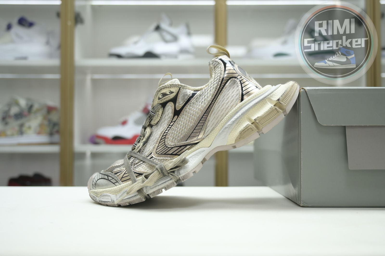 Balenciaga BLGA