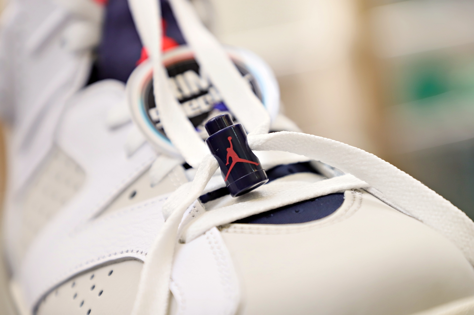 AIR JORDAN 6 RETRO