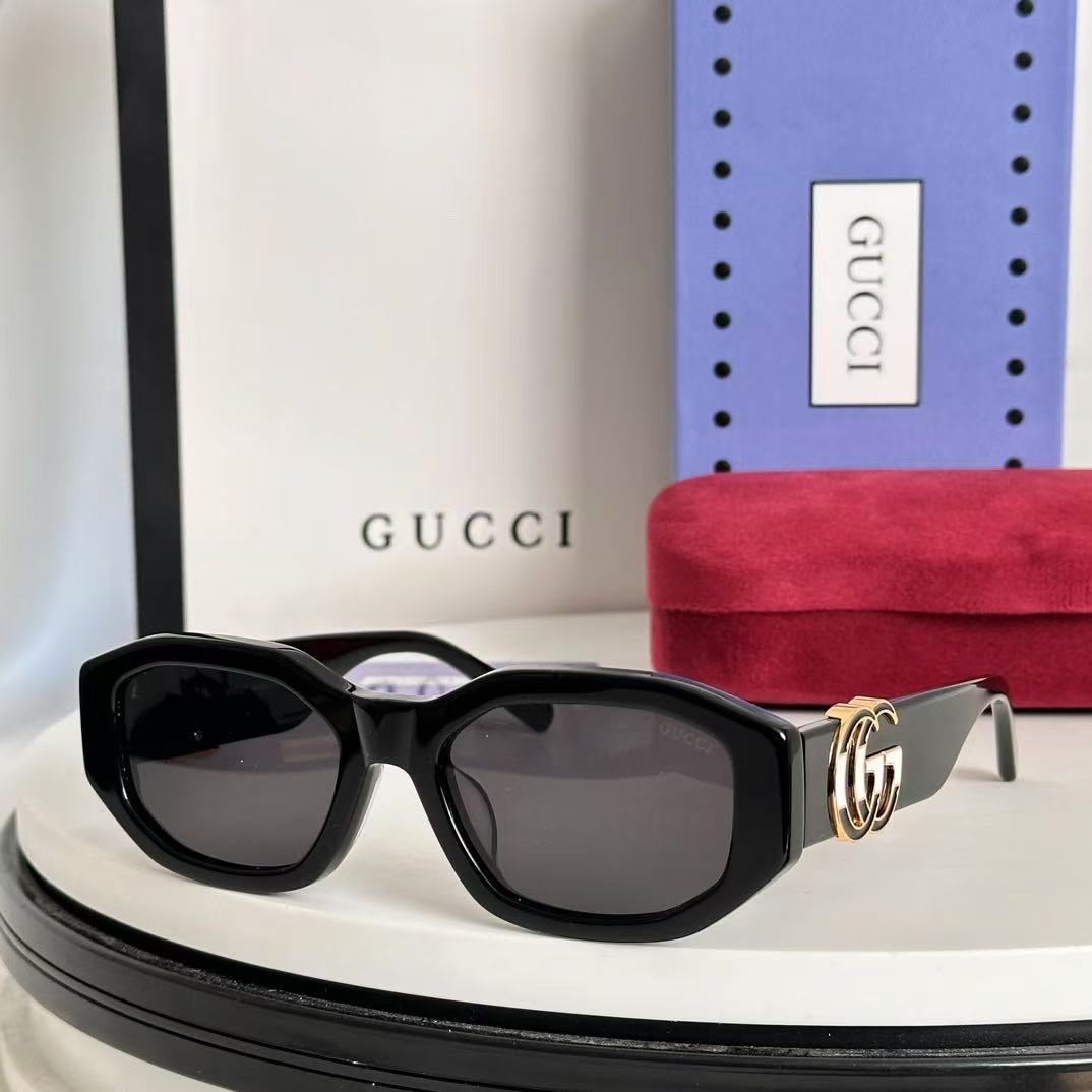 G*u*i new trend sunglasses