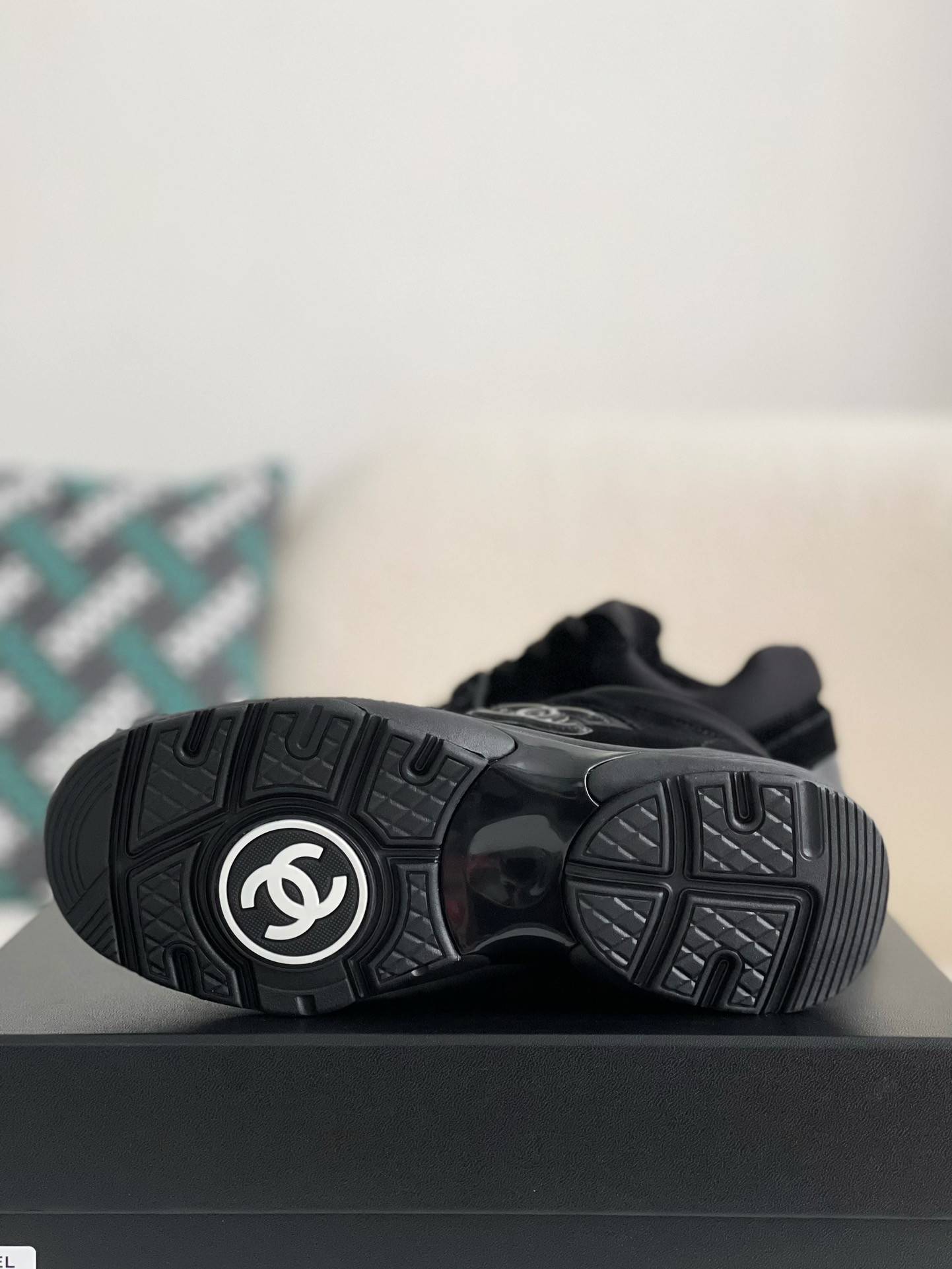 CH*EL 23P Sneakers