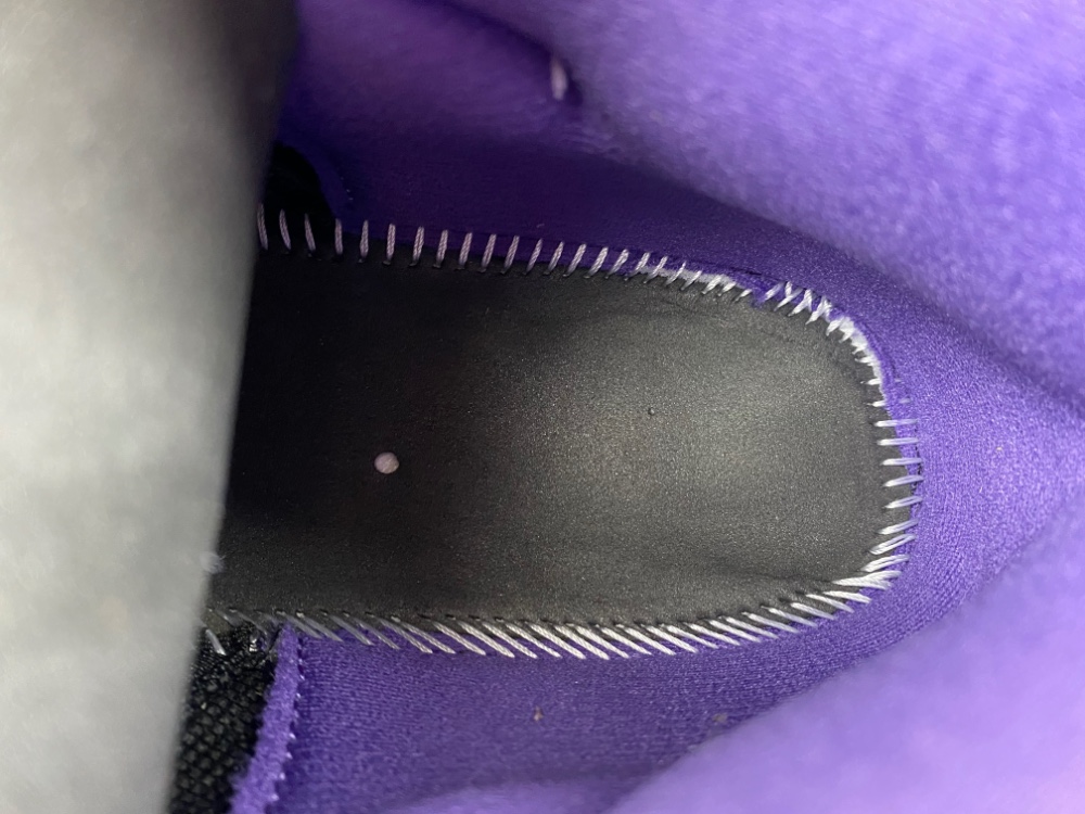 Air Jordan 11 CT8012-555
