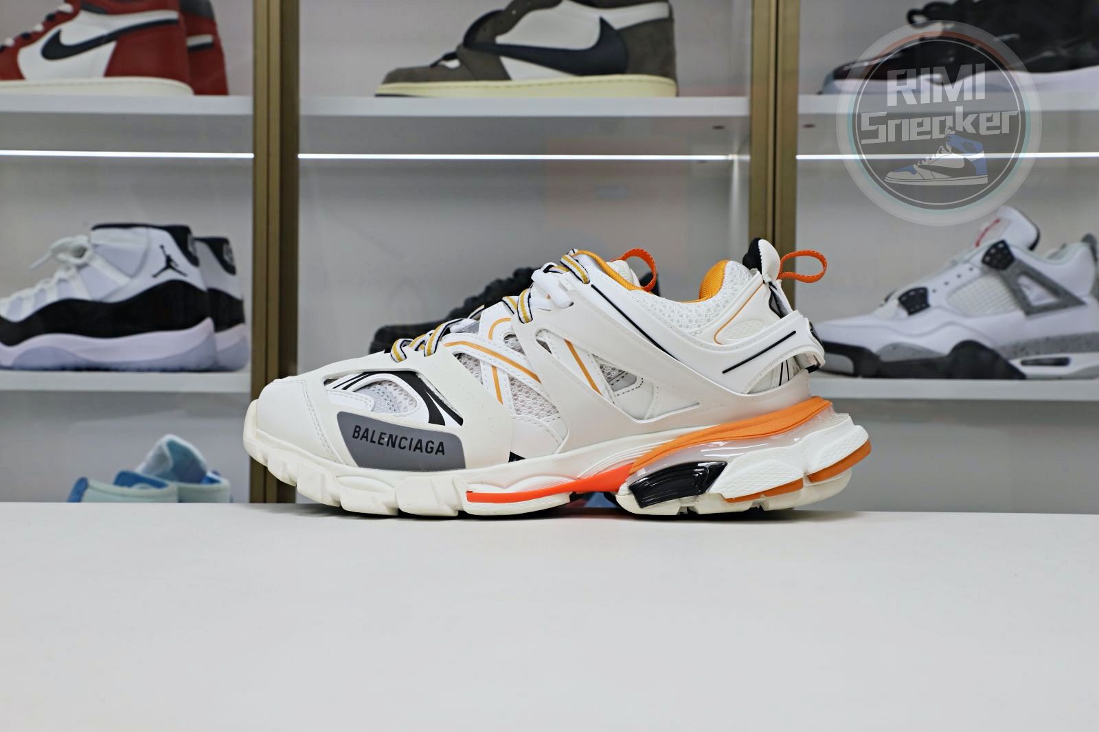 Balenciaga BLGA Track(LED)