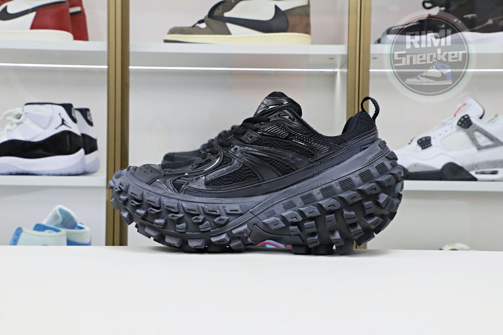 Balenciaga BLGA