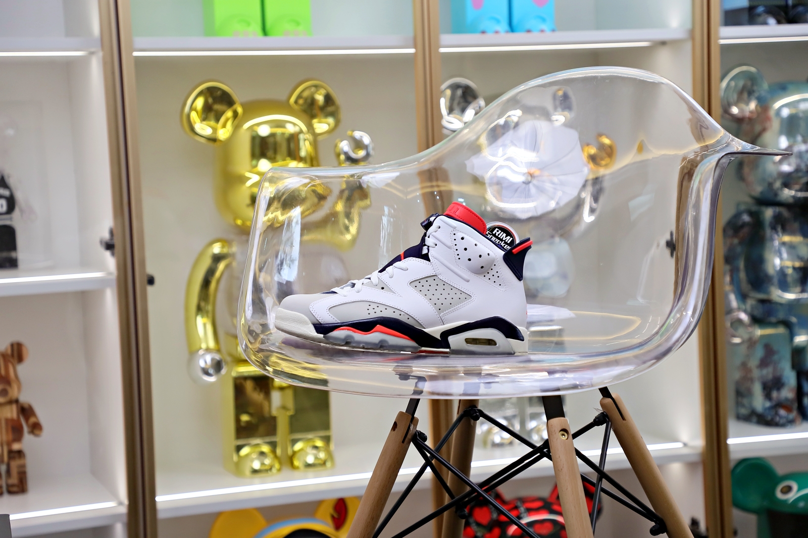AIR JORDAN 6 RETRO