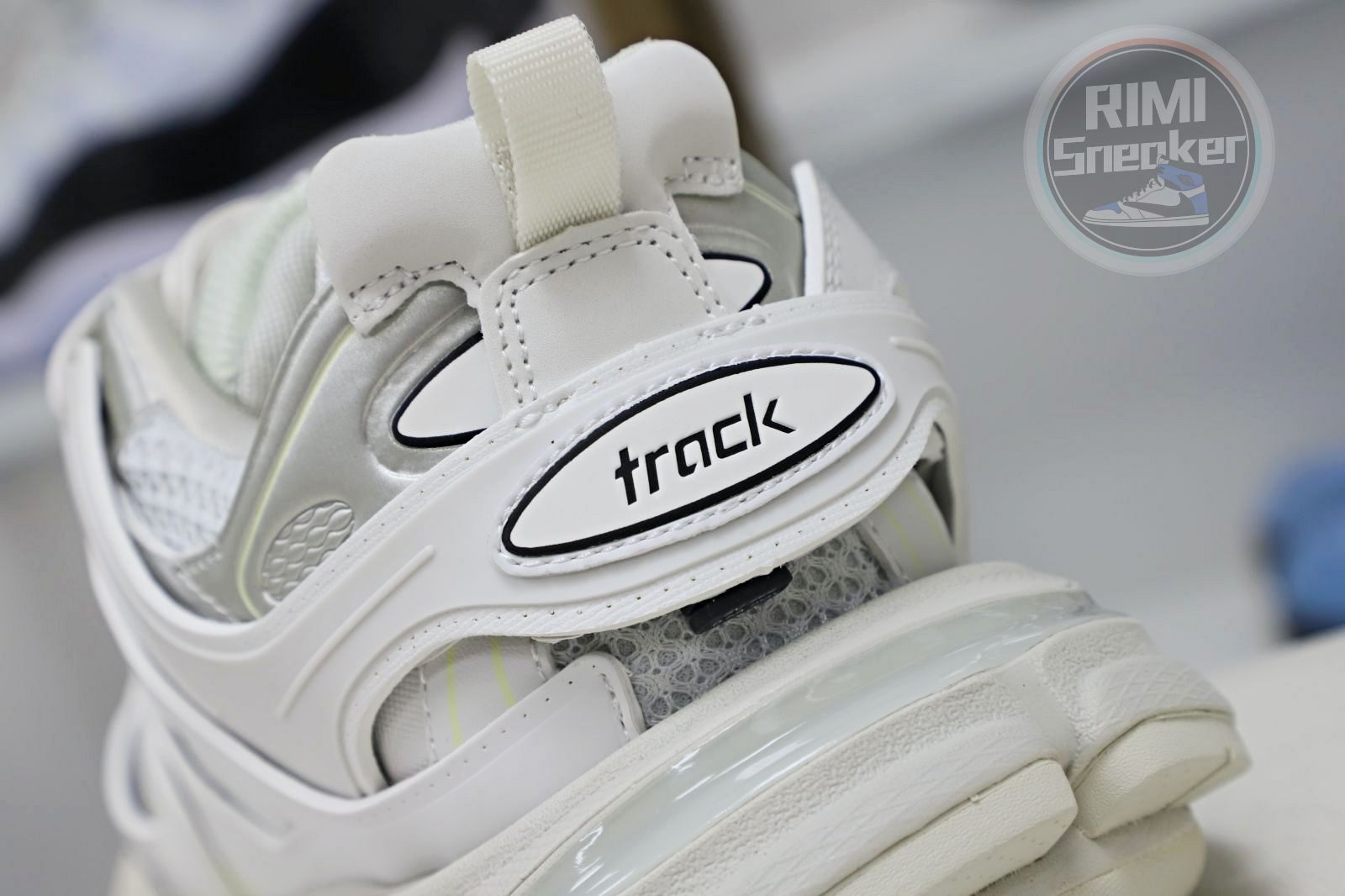 Balenciaga BLGA Track(LED)