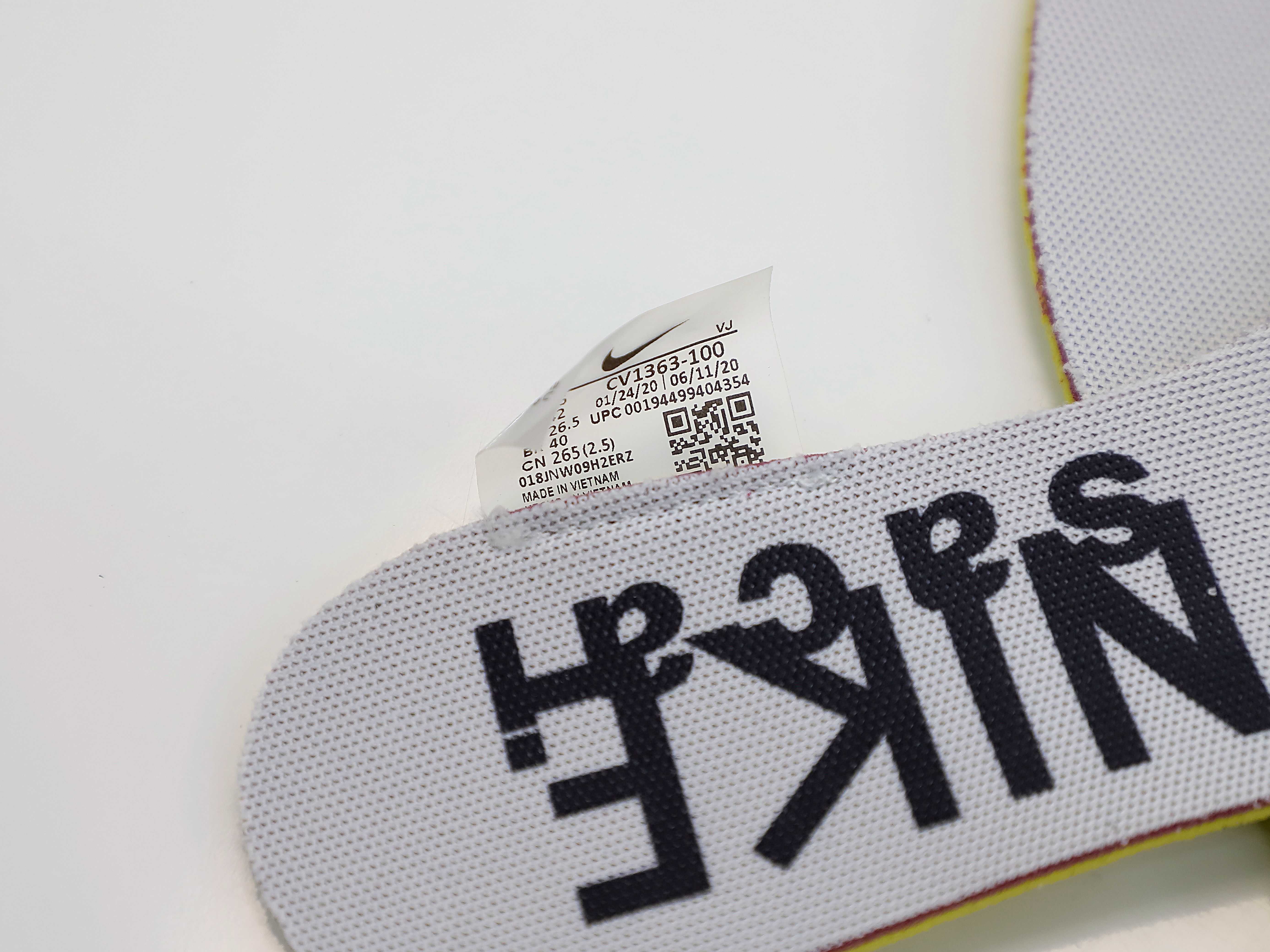 SACAI X VAPORWAFFLE
