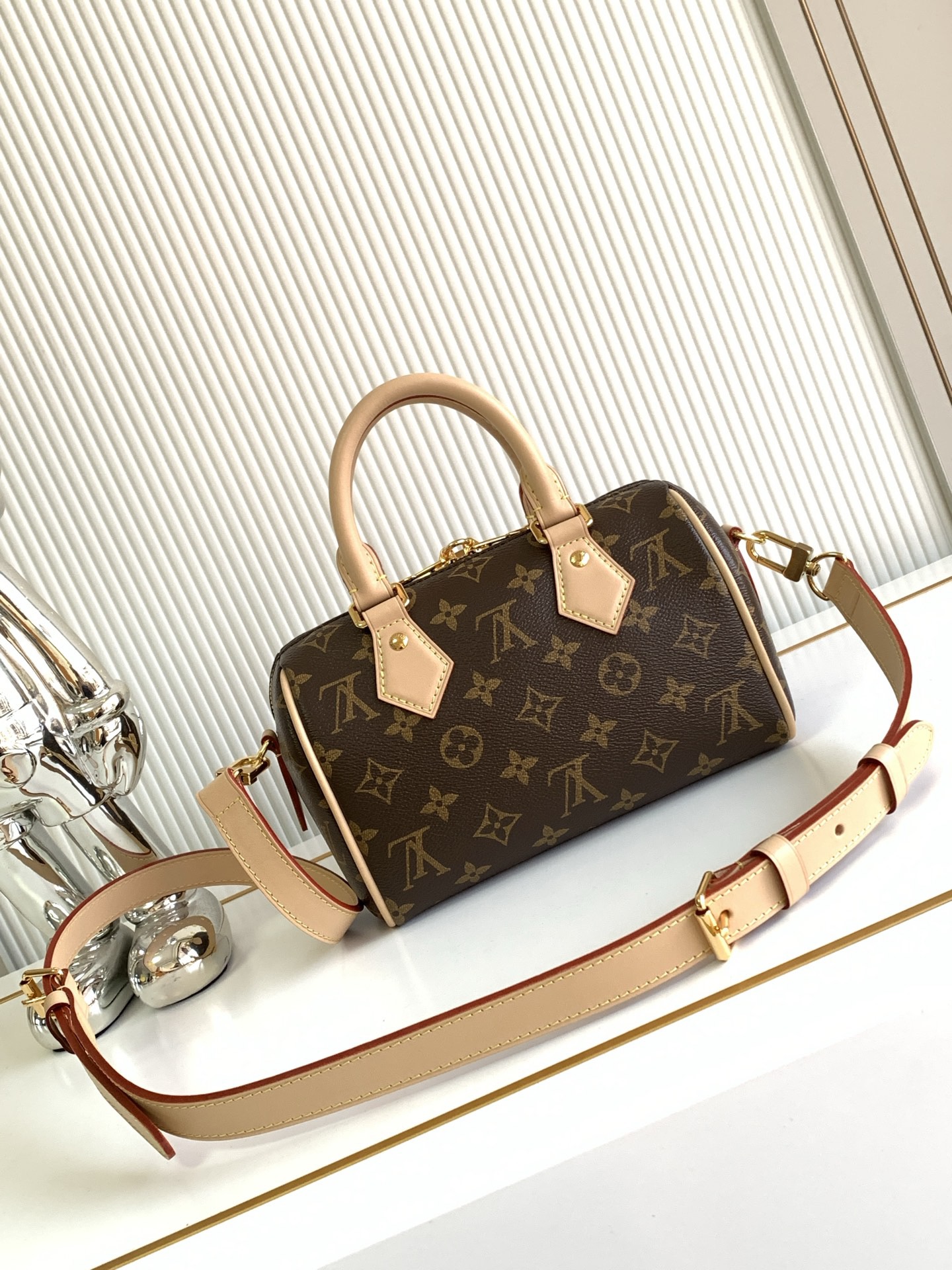 L*V Speedy Bandoulière 20 Boston Bag M46234 SIZE:20*13*12cm