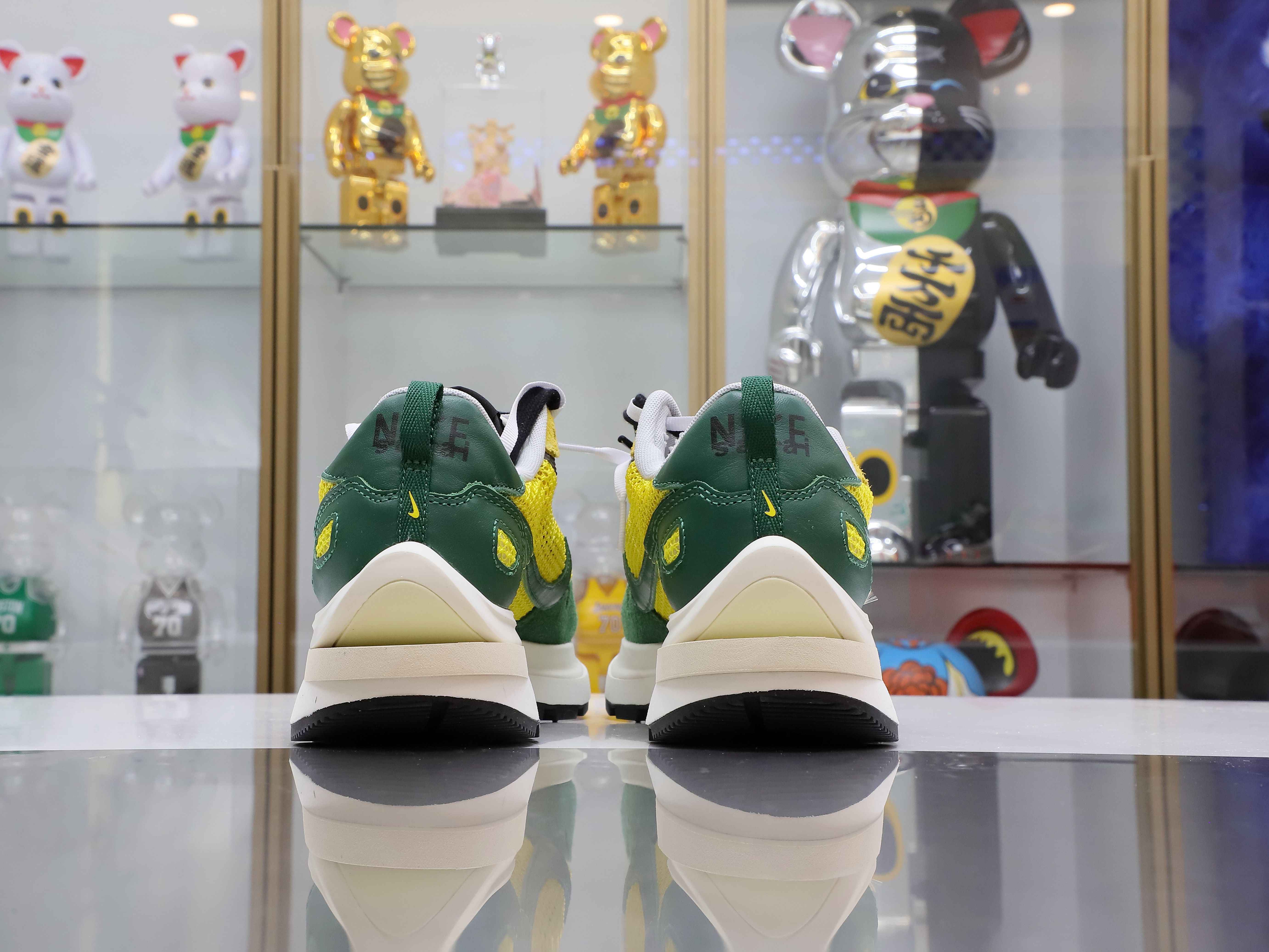 SACAI X VAPORWAFFLE