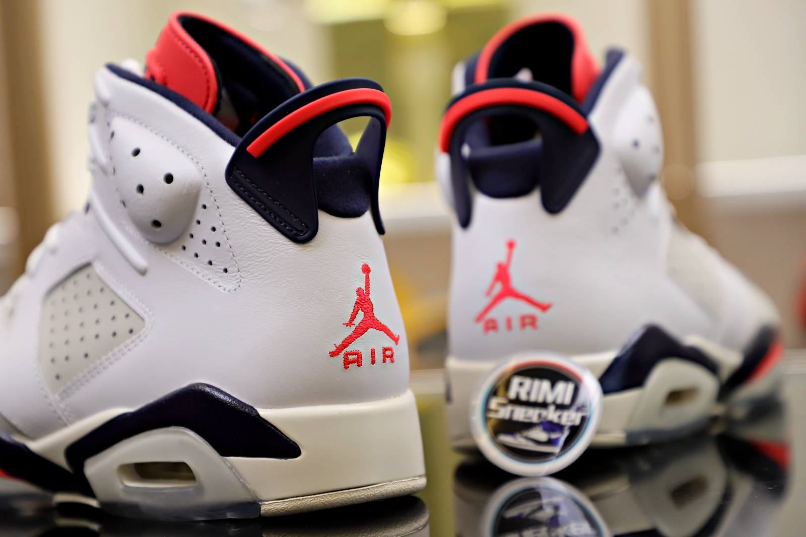 AIR JORDAN 6 RETRO