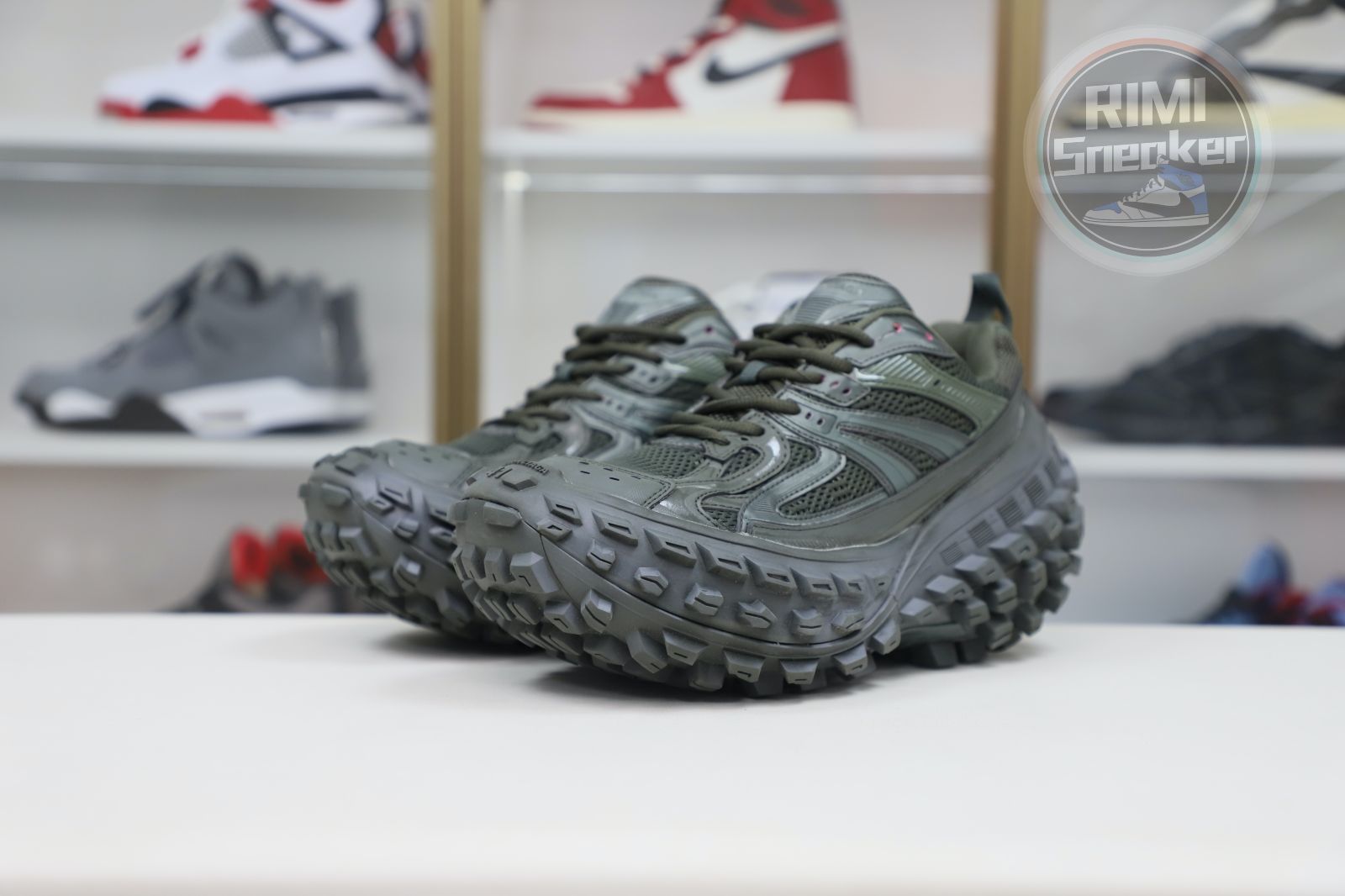 Balenciaga BLGA Defender