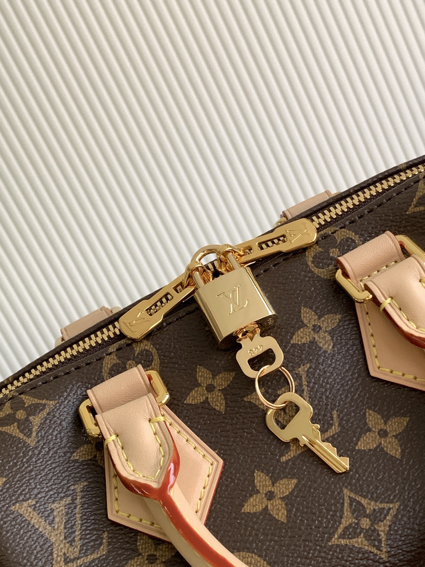 L*V Speedy Bandoulière 20 Boston Bag M46234 SIZE:20*13*12cm