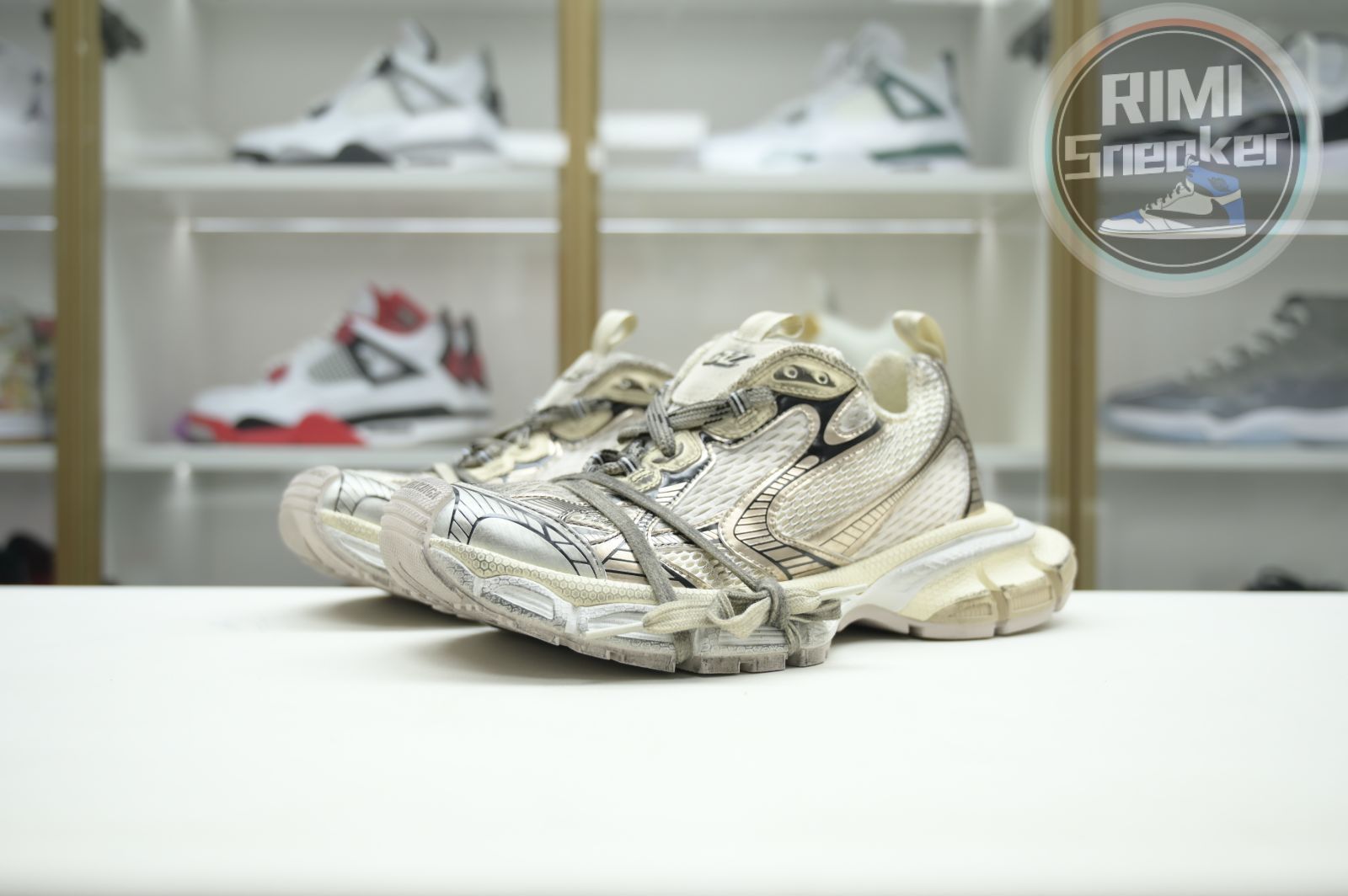 Balenciaga BLGA