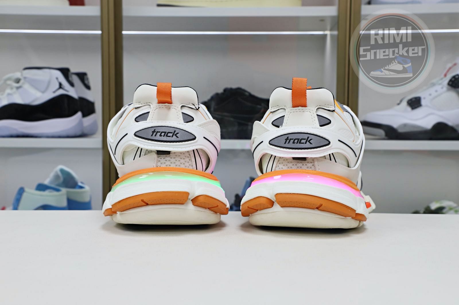 Balenciaga BLGA Track(LED)
