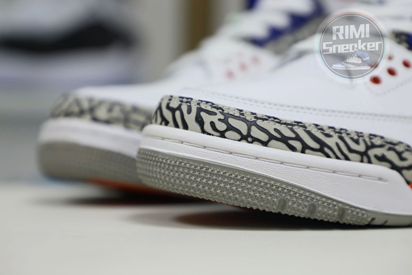 AIR JORDAN 3 RETRO