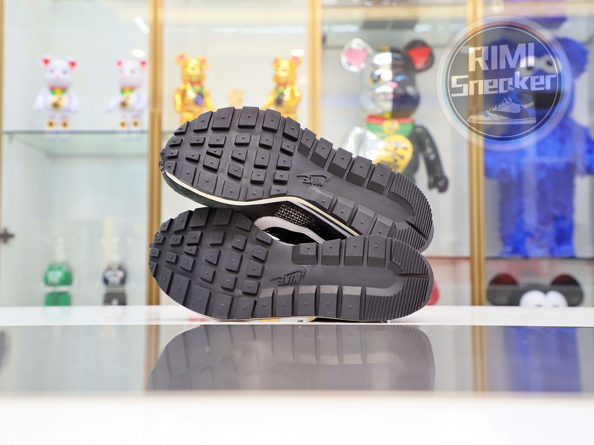 SACAI X VAPORWAFFLE