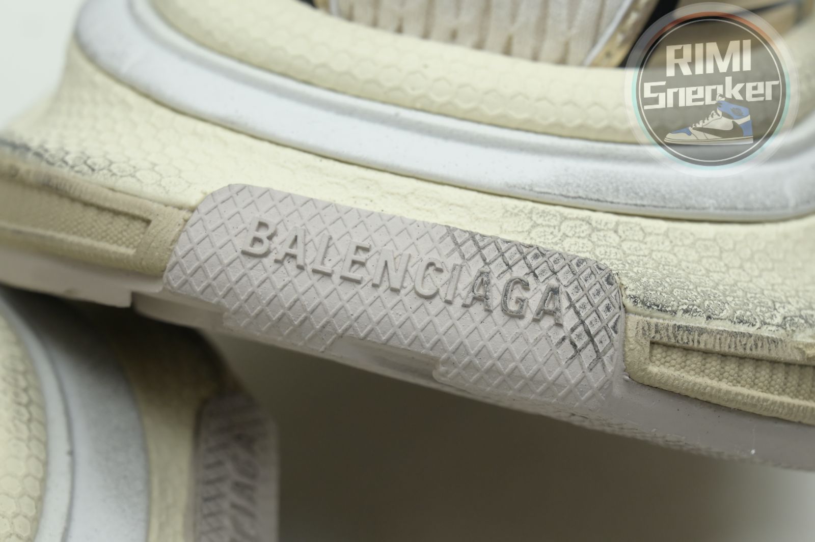 Balenciaga BLGA