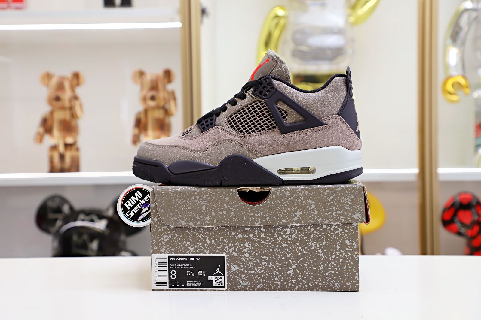AIR JORDAN 4 RETRO