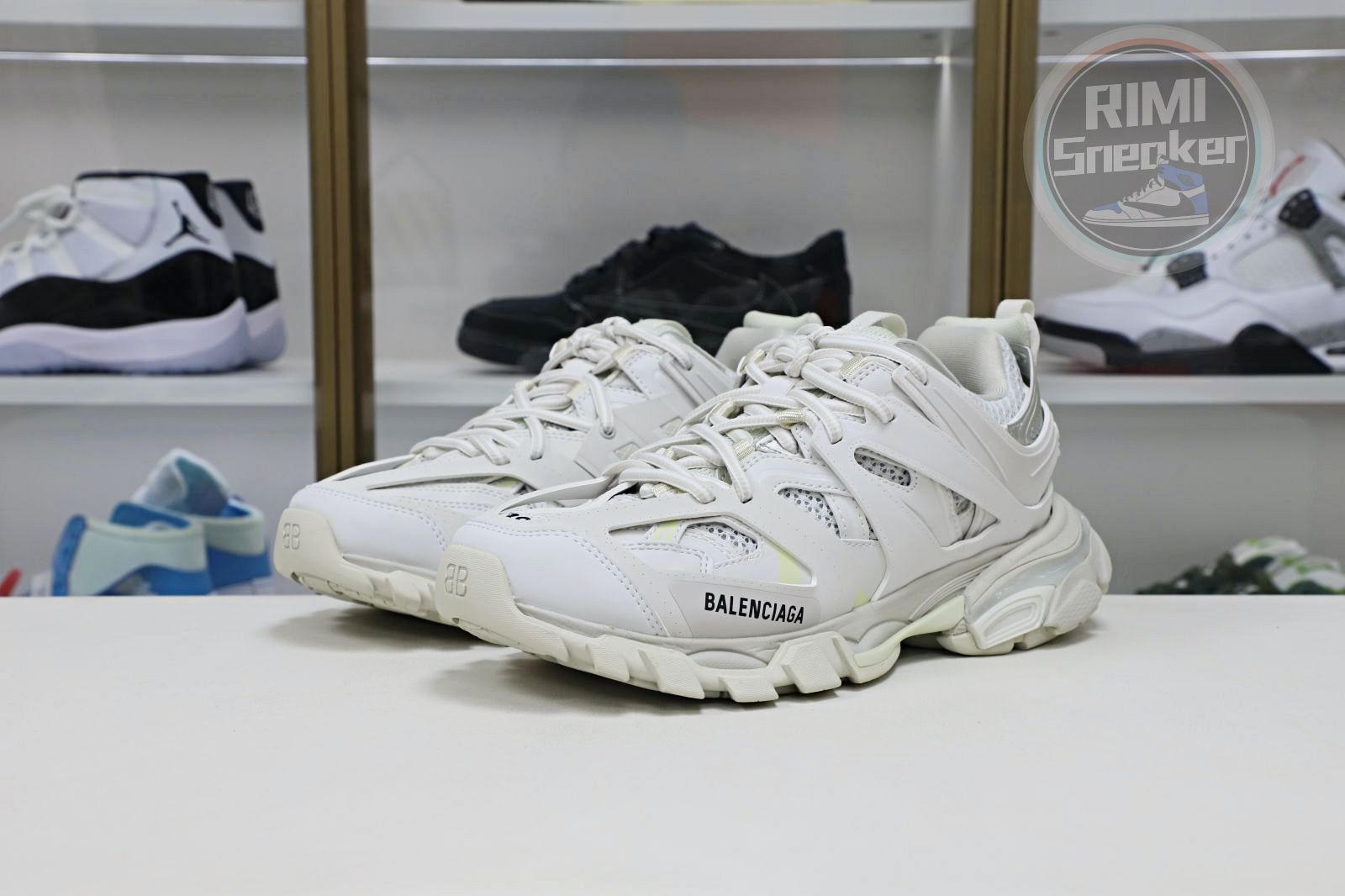Balenciaga BLGA Track(LED)