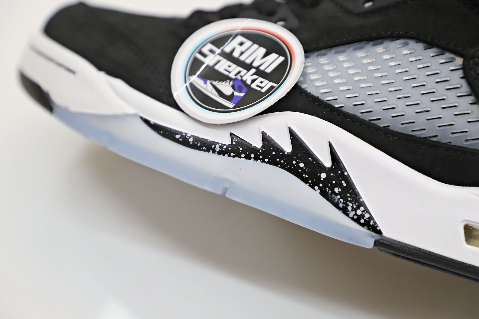 AIR JORDAN 5 RETRO