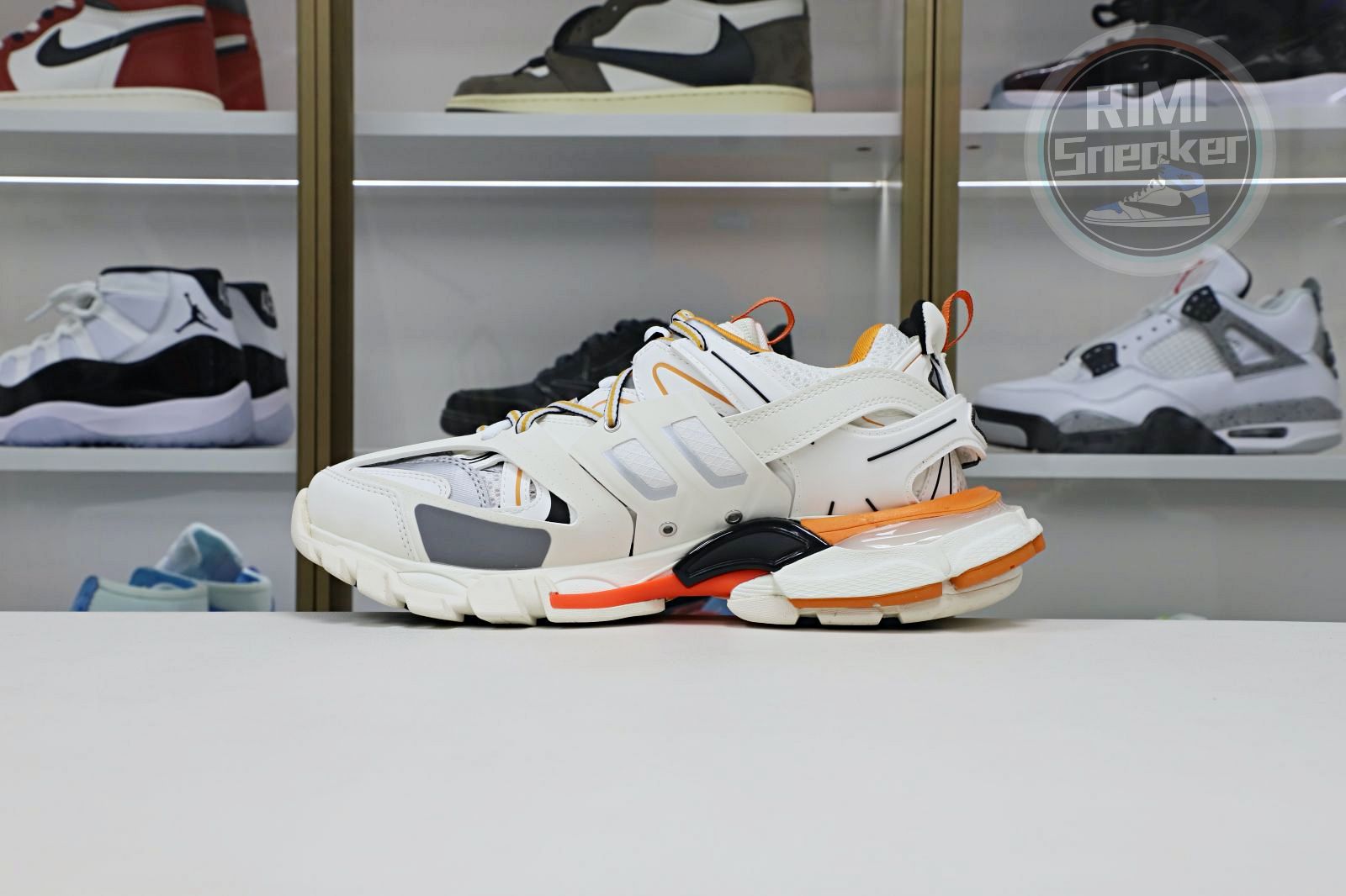 Balenciaga BLGA Track(LED)