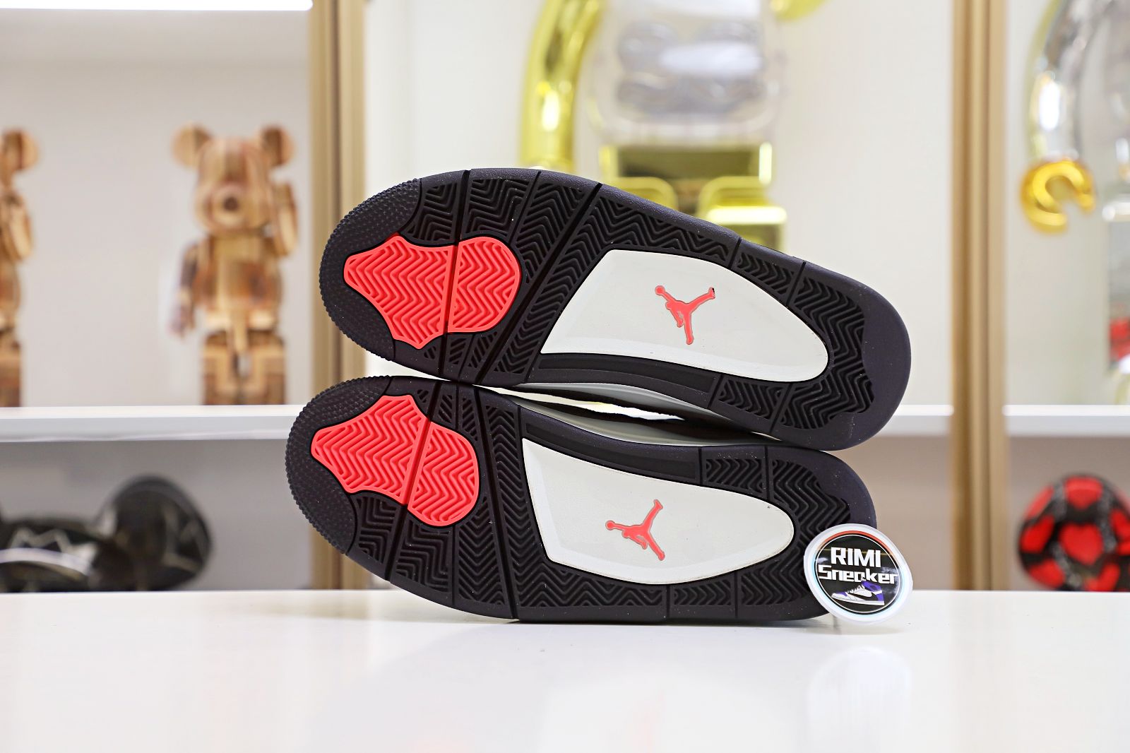 AIR JORDAN 4 RETRO