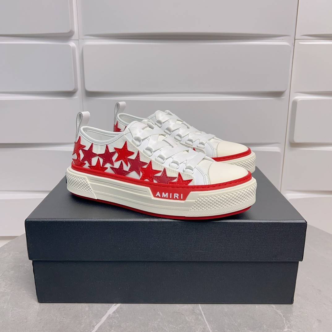 A*RI Sneakers