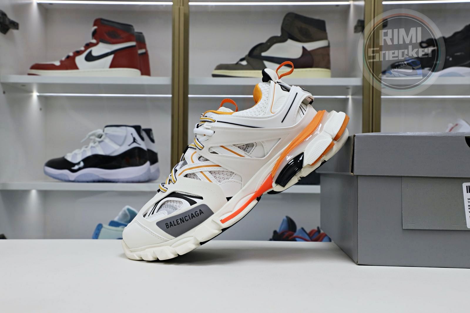 Balenciaga BLGA Track(LED)