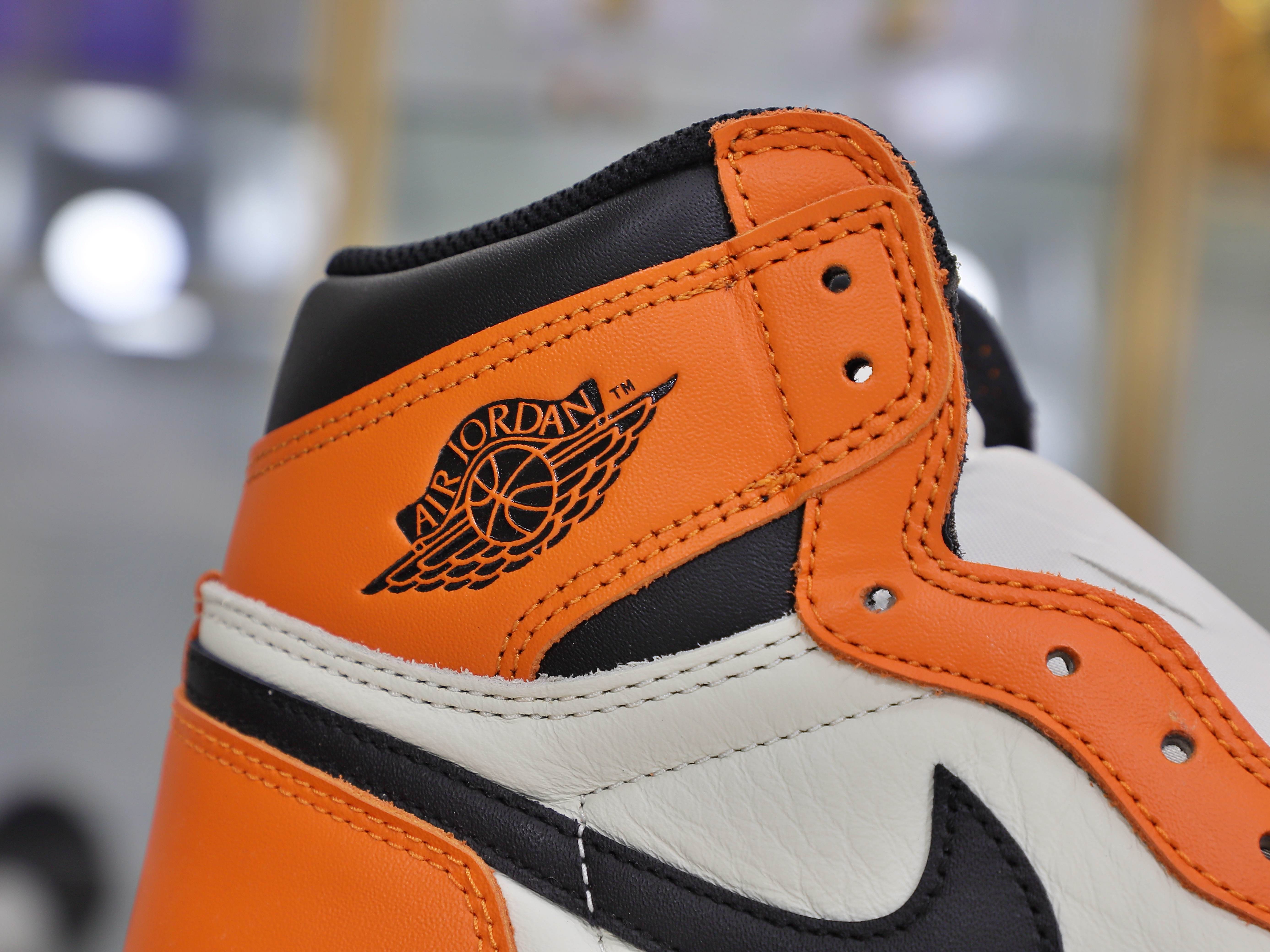 AIR JORDAN 1 RETRO HIGH OG
