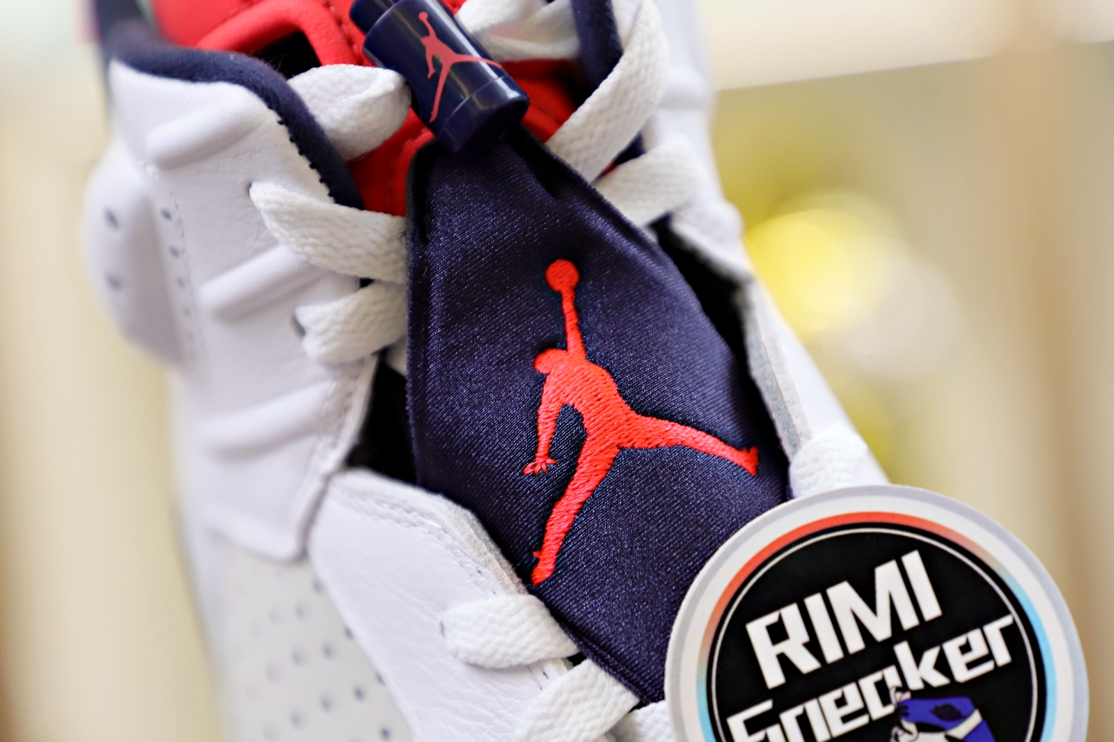 AIR JORDAN 6 RETRO