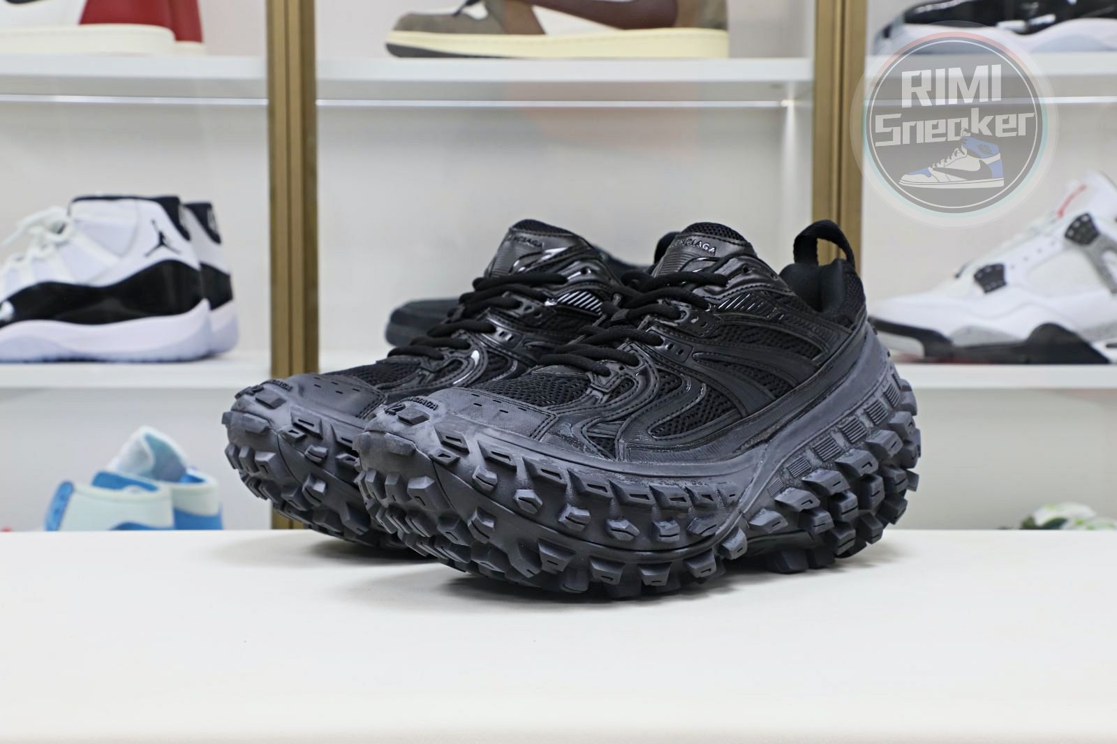 Balenciaga BLGA