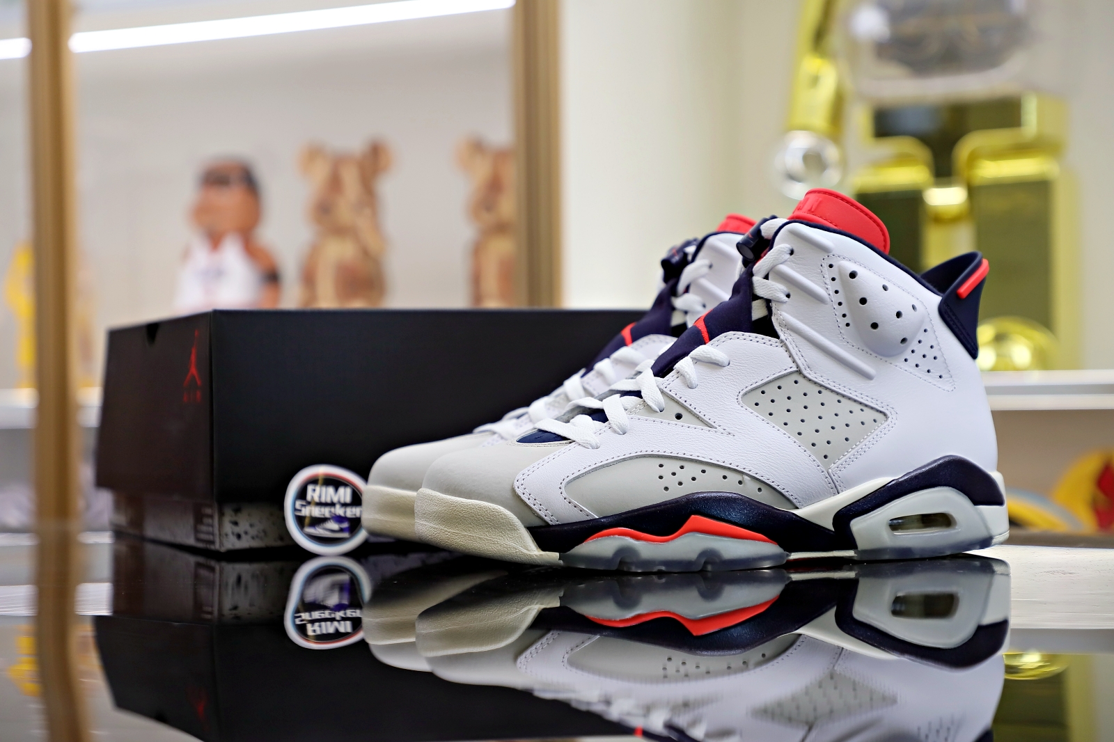 AIR JORDAN 6 RETRO
