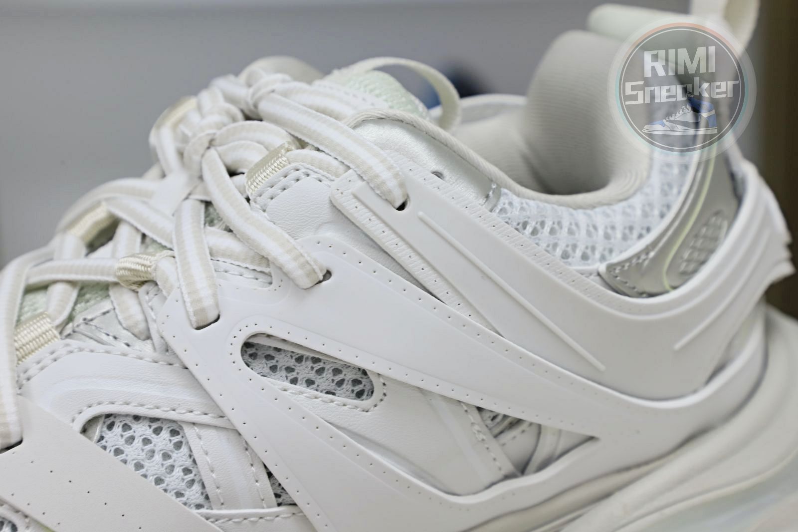 Balenciaga BLGA Track(LED)