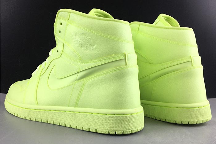Air Jordan 1 WMNS 