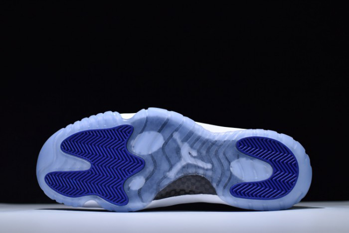 AIR JORDAN 11 RETRO