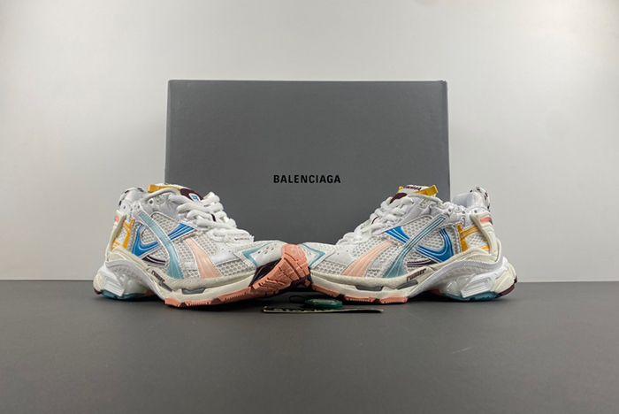 Balenciaga 772774-W3RNY-0326