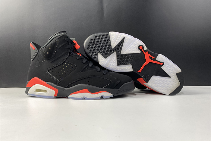 AIR JORDAN 6 RETRO