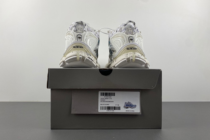 BALENCIAGA -Runner 772774 W3RNY 0133